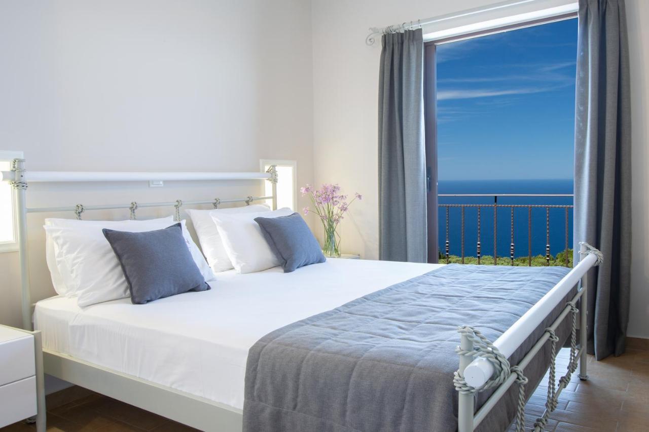 Acquaterra Villas Tsoukalades Exterior photo