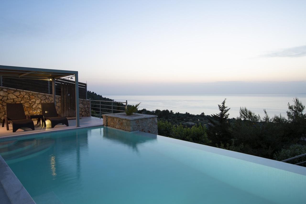 Acquaterra Villas Tsoukalades Exterior photo
